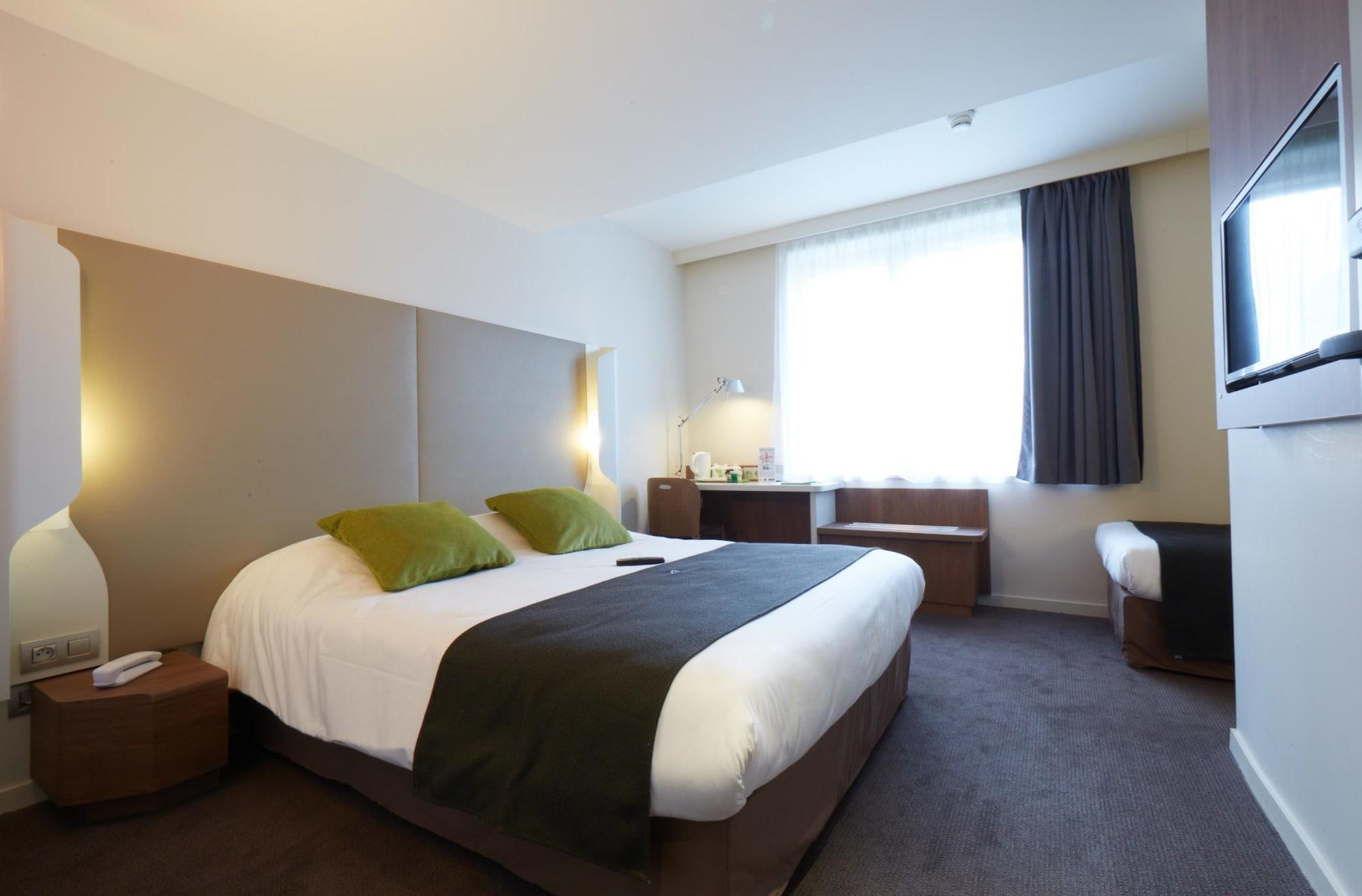 Campanile Annemasse Gare- Geneve Otel Dış mekan fotoğraf