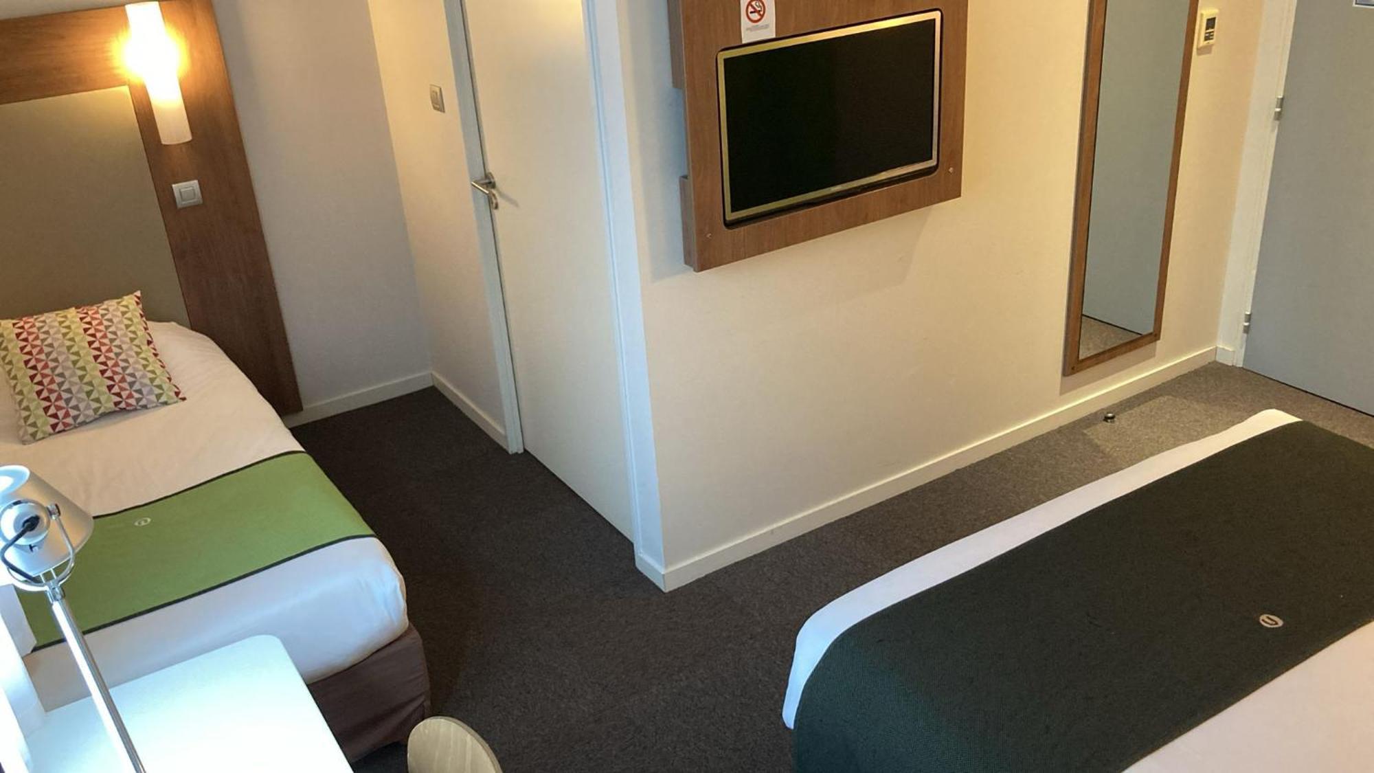 Campanile Annemasse Gare- Geneve Otel Dış mekan fotoğraf